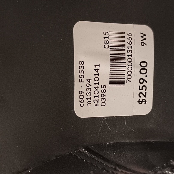 Brand new boot with tag no box size 9W. - Picture 2 of 9